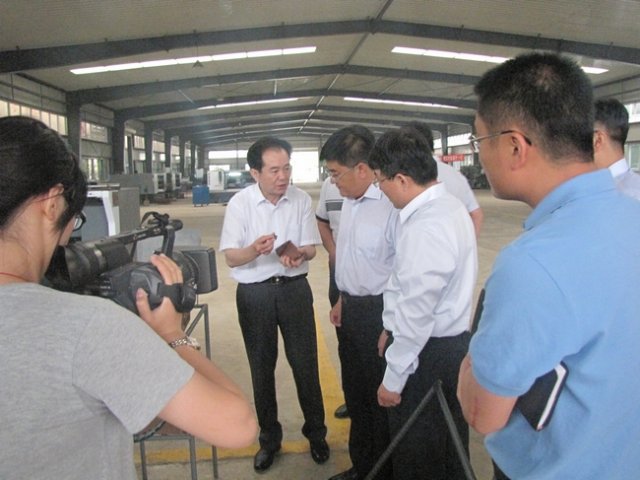 鄒城市委常委、常務副市長豐家雷到落陵調研指導工作
