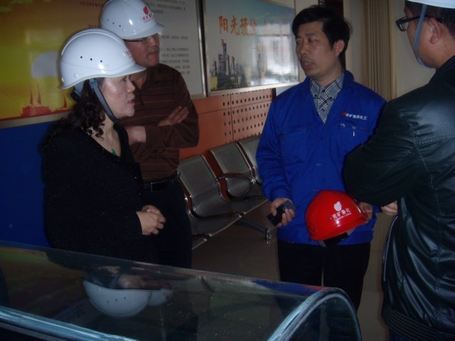 金威煤電公司到兗礦魯南化肥廠學習班組建設