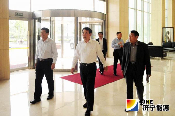 劉中會到集團公司進行教育實踐活動約談