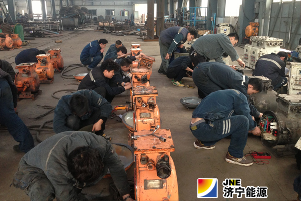 安居煤礦電鉗工上崗先過實戰關