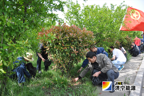 義橋煤礦團委：組織青年義務勞動