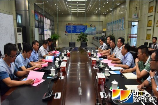 市煤炭局副局長賀慶亮到金源煤礦檢查安全生產工作