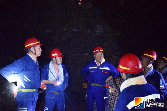 張廣宇到金橋煤礦督導時指出：抓實生產技術管理 抓住安全生產的“牛鼻子”