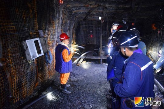 運河煤礦開展井下防治水實景培訓