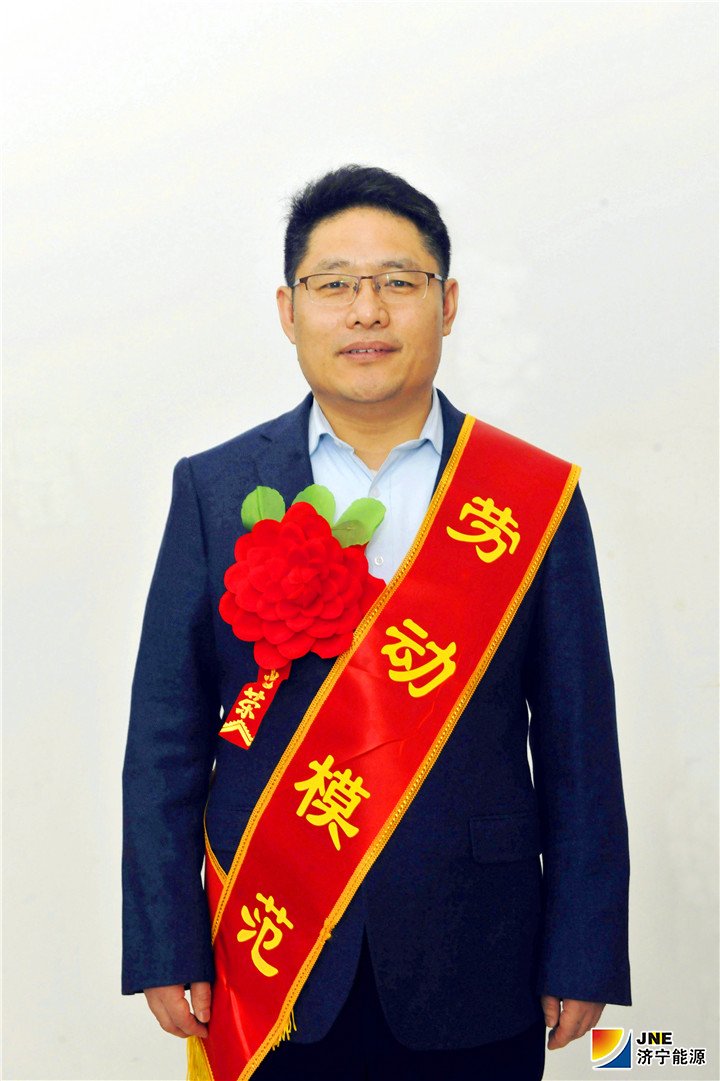 齊經理修圖照.jpg