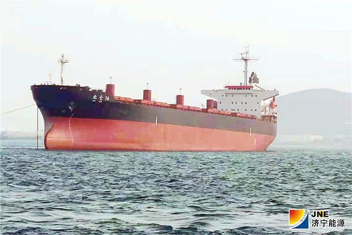 營銷分公司照片：2019年3月5日，營銷分公司海進江業務承運海輪北侖16抵達黃島港.jpg