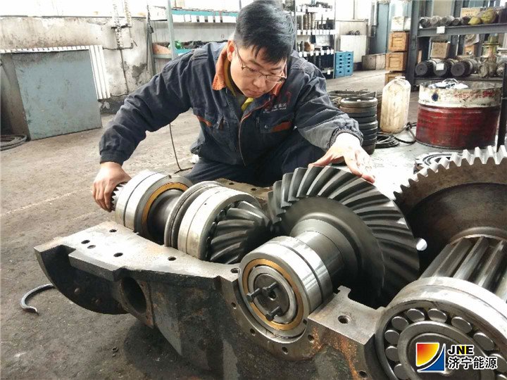 2019年4月11日，運河煤礦稿件：”要干就要干好“-記集團公司第三屆首席技師文博（張弘）.jpg