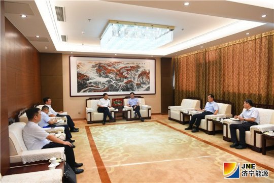 張廣宇到棗礦集團進行考察交流