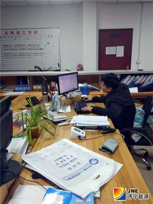 帶病堅持工作.jpg