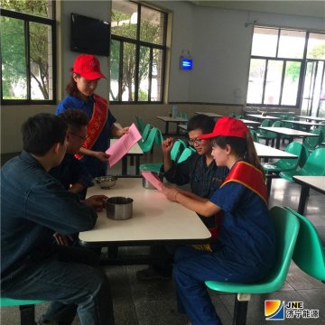 運河煤礦團委開展“爭做文明踐行者”活動