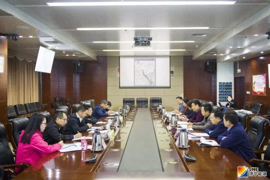 濟寧市發改委黨組書記王亞棟一行到集團公司就物流項目調研座談