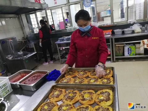 陽城煤電餐廳創新花樣 營造“家”的氛圍