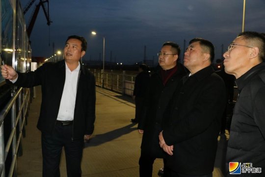 李明富在濟礦物流會見魯能集團客人