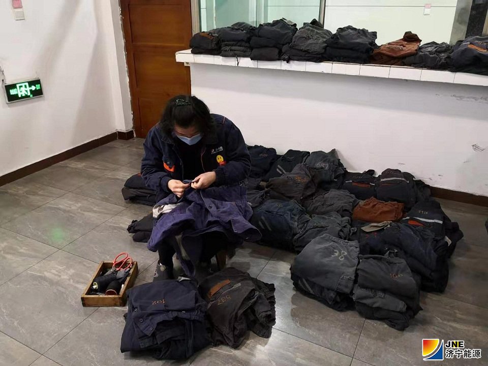 2020年2月2日，運河煤礦疫情面前“逆行”的后勤工作者(許智慧）.jpg