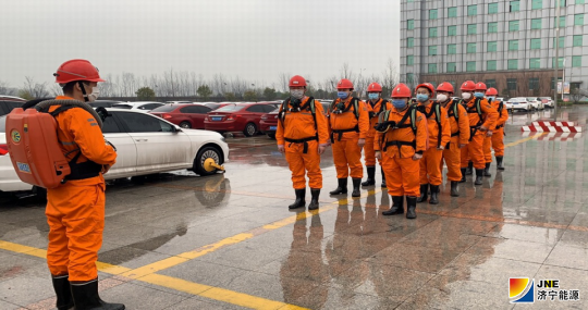 霄云煤礦強化兼職救護隊伍建設提升應急救援能力