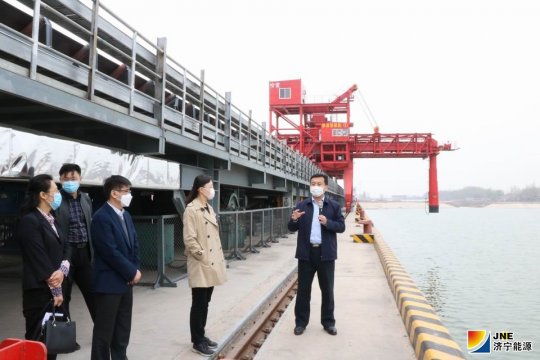 省農行領導到濟礦物流公司座談交流