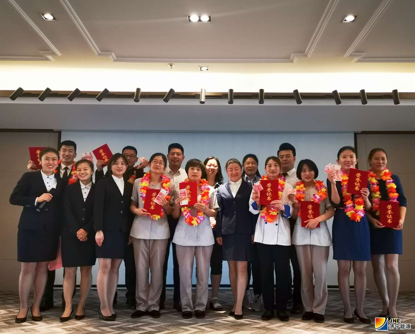 圓中園公司：美豪酒店首次召開員工大會（李芬2020.06.12）.jpg