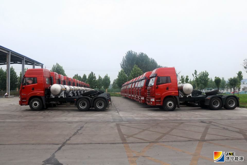 2環保國六燃氣車輛（王傳鈞  攝）.JPG