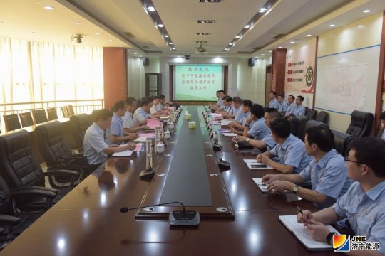 賀慶亮帶隊到霄云煤礦檢查指導安全生產工作