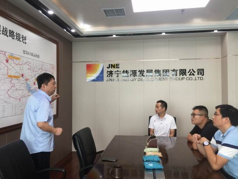 閔維為新分大學生上好人生入職“第一課”