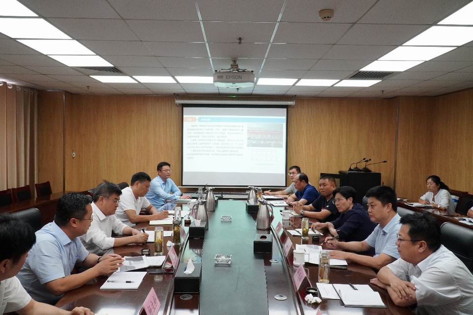 張廣宇陪同豐家雷到汶上縣委縣政府進行座談交流1.jpg
