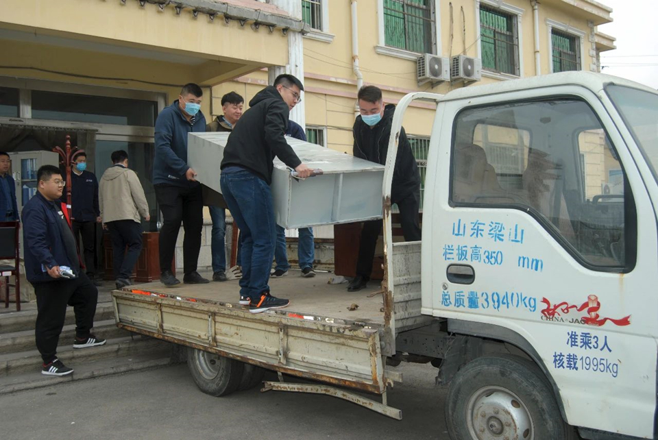 濟礦物流職工喜遷新居2.jpg