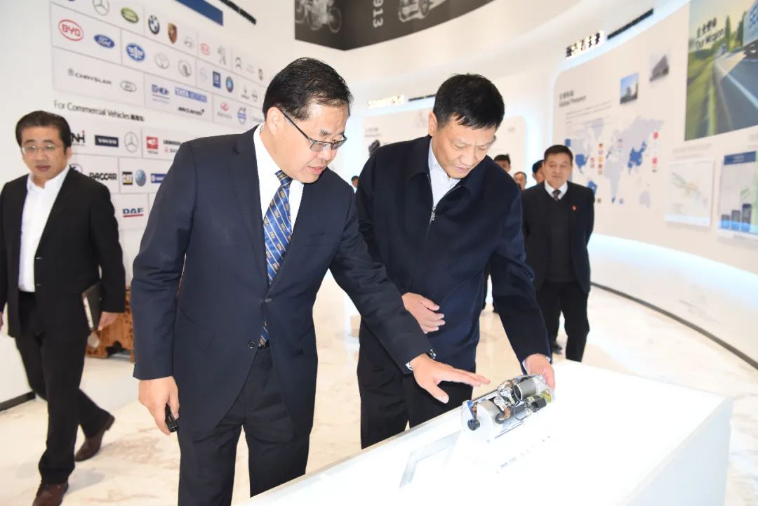 集團公司與鄭煤機集團簽署戰略合作框架協議4.jpg