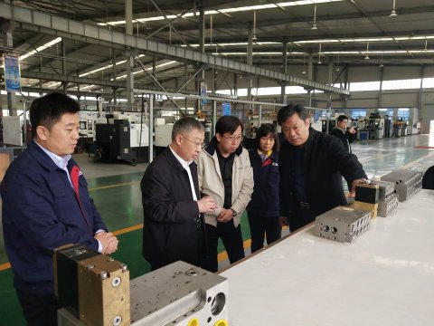 郭志飚到盛源公司考察調研