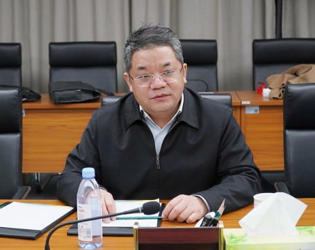 魏洪波一行到集團公司考察調研