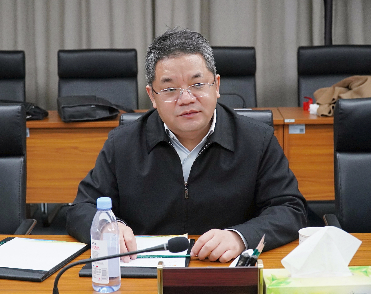 魏洪波一行到集團公司考察調研1.jpg