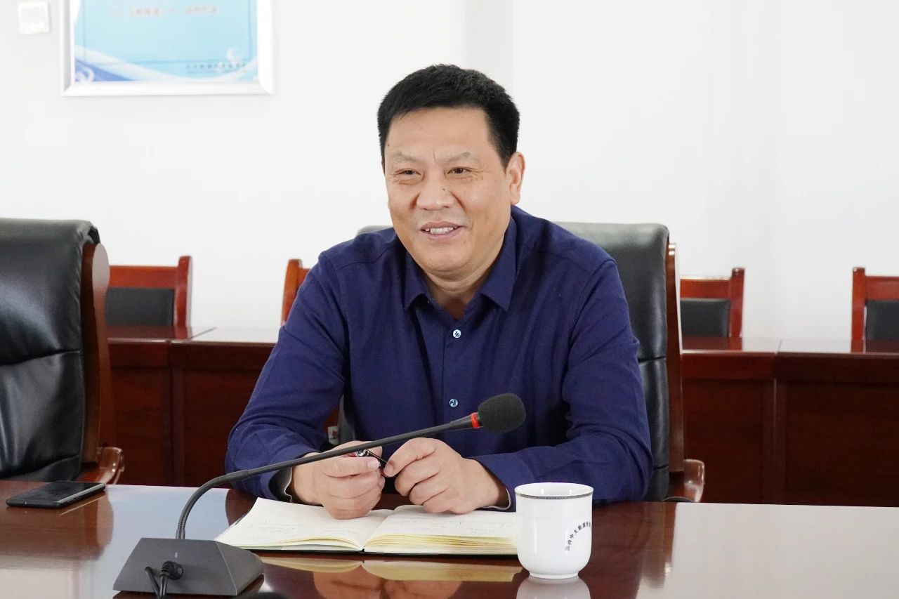 張廣宇在朱家峁煤礦會見西勘院客人2.jpg