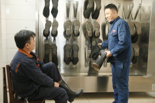 陽城煤電又添一套礦靴烘干消毒機