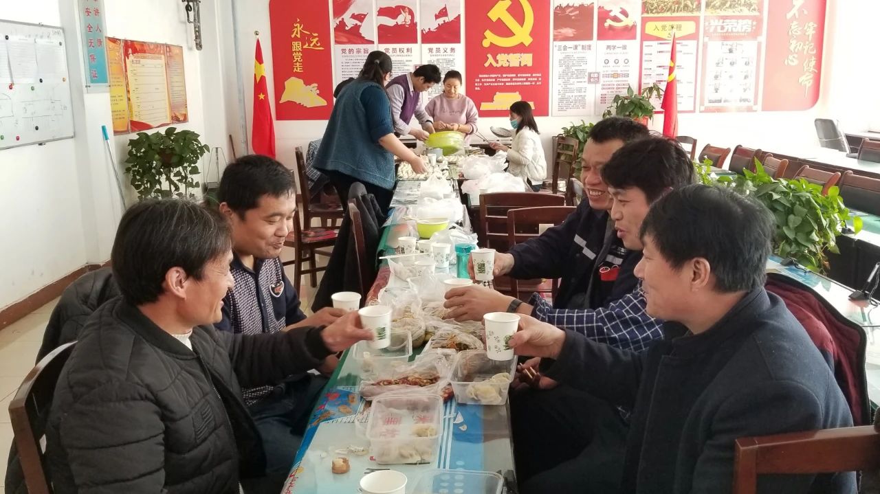 今天的餃子真香！此時的慰問最暖！2.jpg