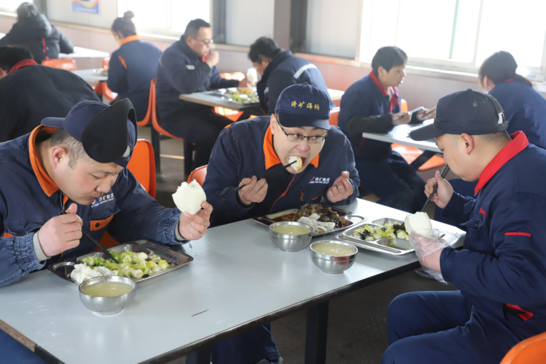 今天的餃子真香！此時的慰問最暖！5.png