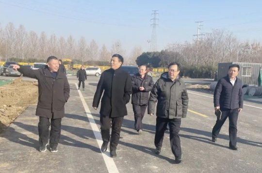 張廣宇到信發液壓項目建設現場檢查指導工作
