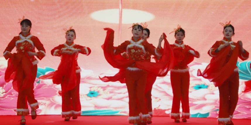 集團公司權屬各企業舉辦文藝聯歡會 喜迎新年到來7.jpg
