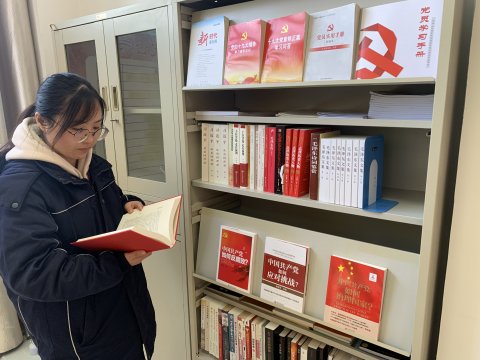 民生熱能“黨建圖書角”建到一線，學習“新驛站”受歡迎