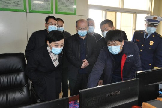 金鄉、汶上、微山縣縣委主要領導分別到集團權屬企業督導檢查安全生產和疫情防控工作