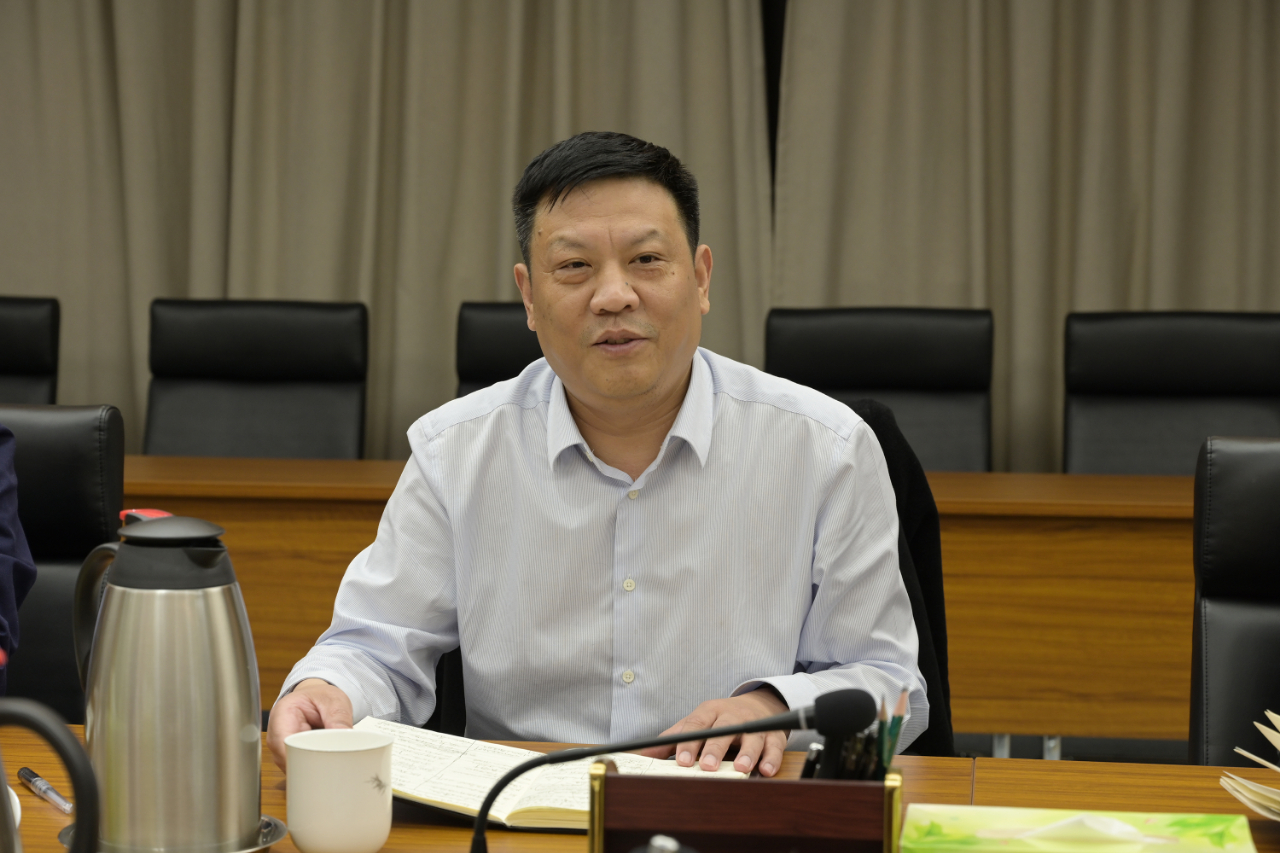 集團公司黨委召開領導班子務虛會2.jpg