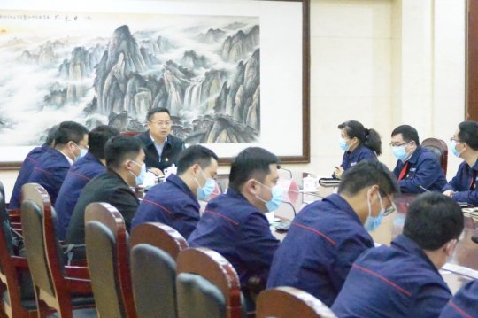 李明富到安居煤礦作形勢任務戰略規劃宣講