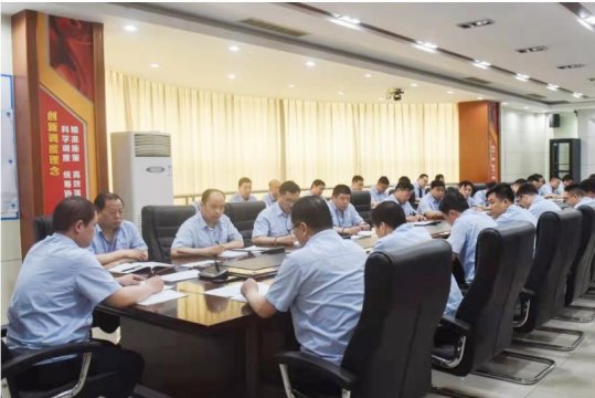 霄云煤礦舉行“對標一流管理提升三年行動”啟動儀式