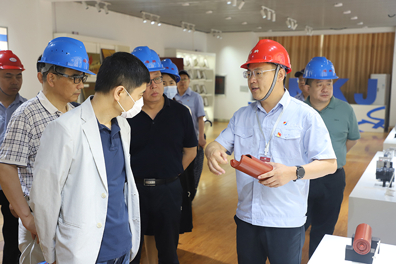 2021-06-17 北京市跨區域產業協作中心主任房曉一行到海納科技參觀指導 (2).JPG