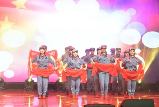 永遠跟黨走·奮進新征程丨集團公司隆重舉行慶祝中國共產黨成立100周年文藝匯演