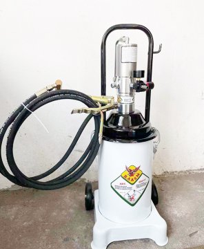 陽城煤電：引進風動注油機省時省事又省力