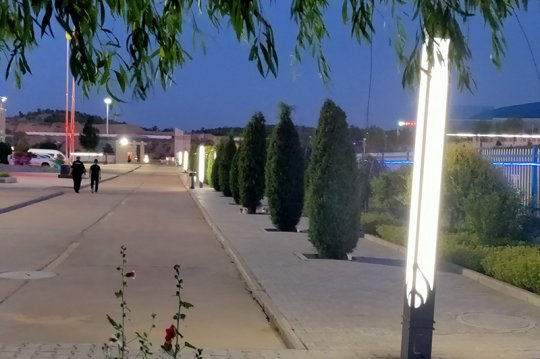 朱家峁煤礦：路燈亮化工程扮靚礦區“顏值”