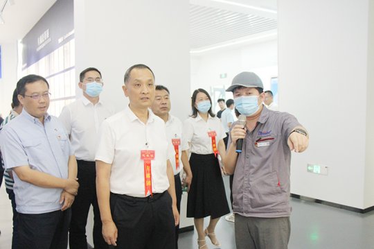 鄒城北宿鎮人大代表觀摩團走進精密制造產業園