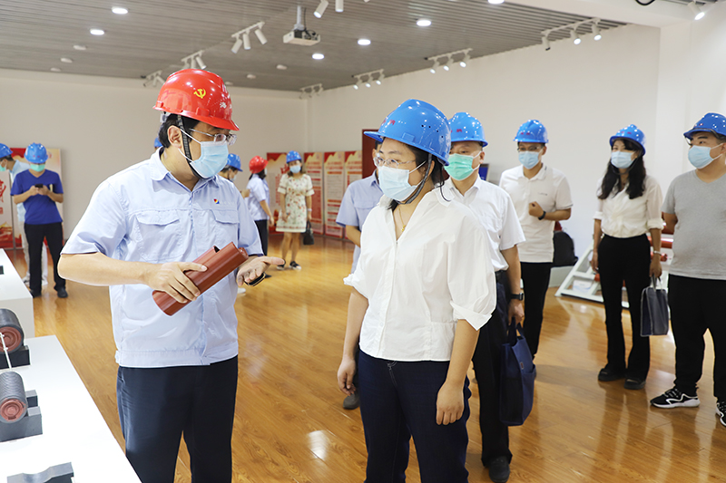 2021-8-26濟寧市高端裝備產業集群指揮部工作專班到海納科技調研“助企攀登”工作（2）.JPG