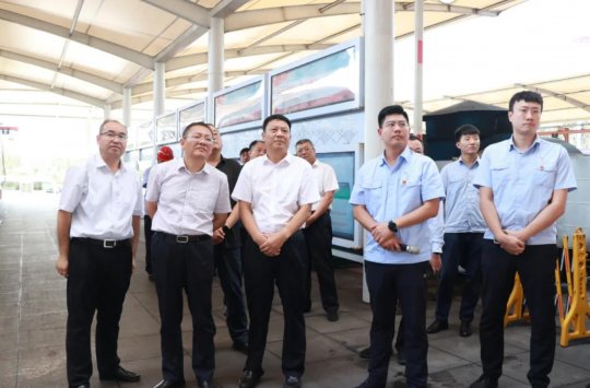 中國銀行山東省行副行長薛冬到梁山港參觀調研