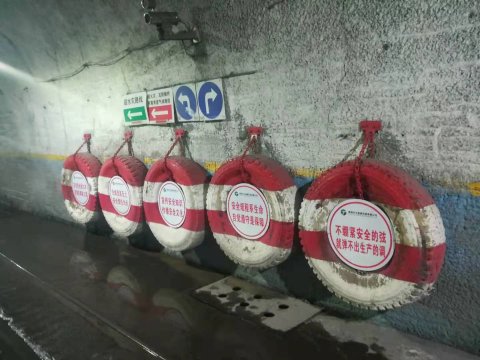 朱家峁煤礦：自制防撞緩沖裝置安全效果好