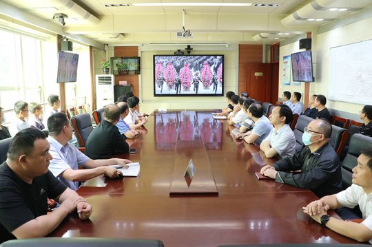 義橋煤礦組織收聽收看“烈士紀念日”公祭烈士活動直播
